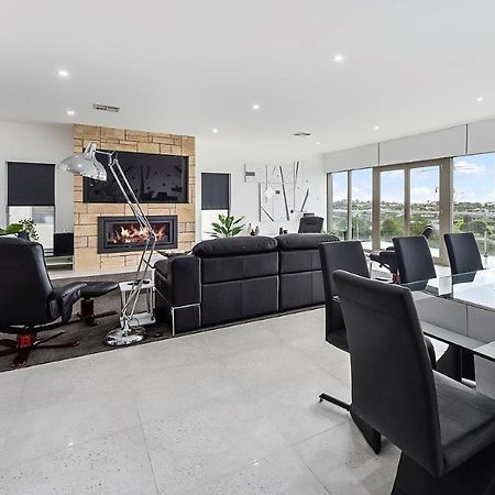 Ferienwohnung Kennedy Executive Townhouse Mount Gambier Exterior foto